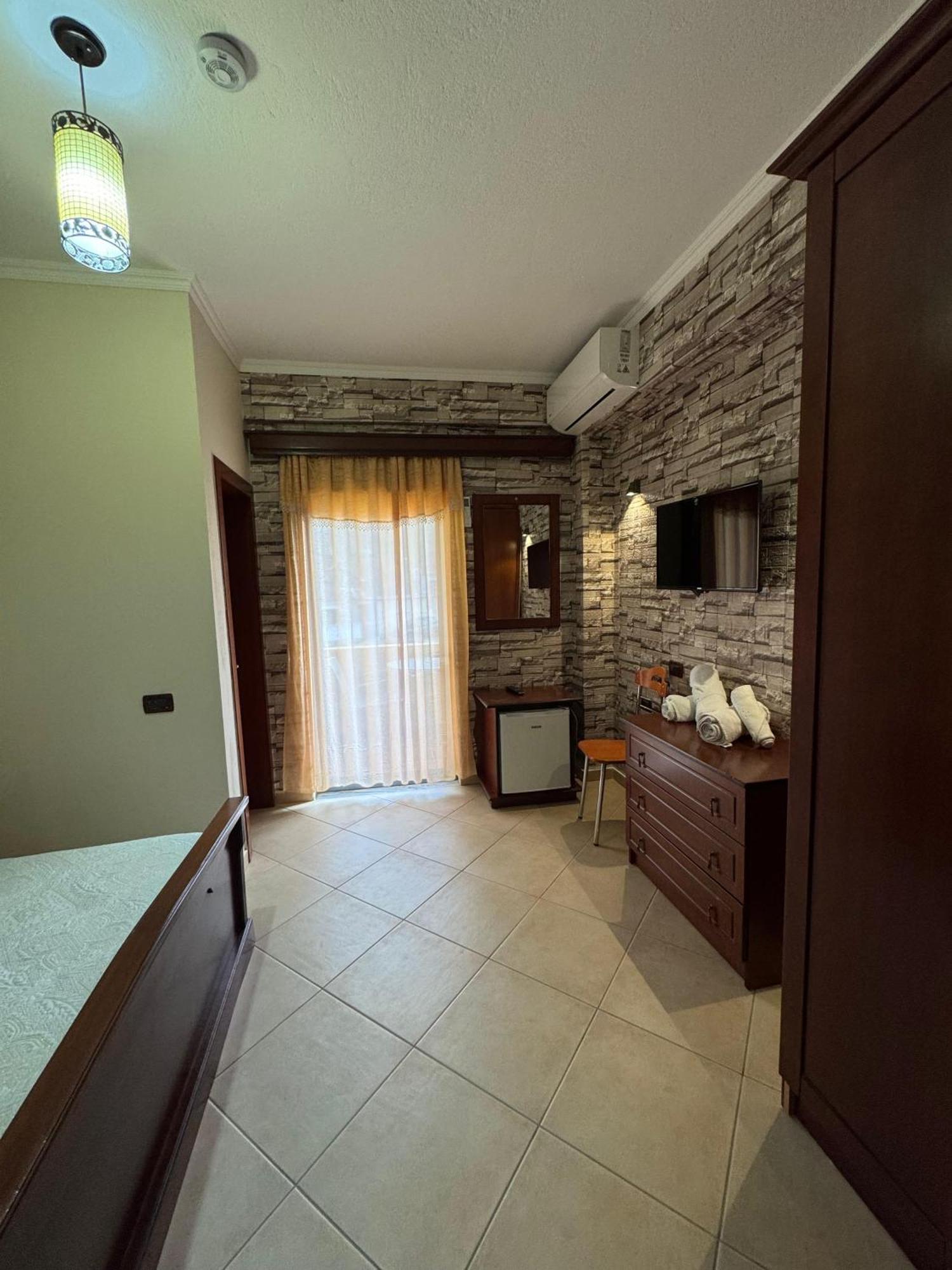 Restorant Leza Hotel Lini