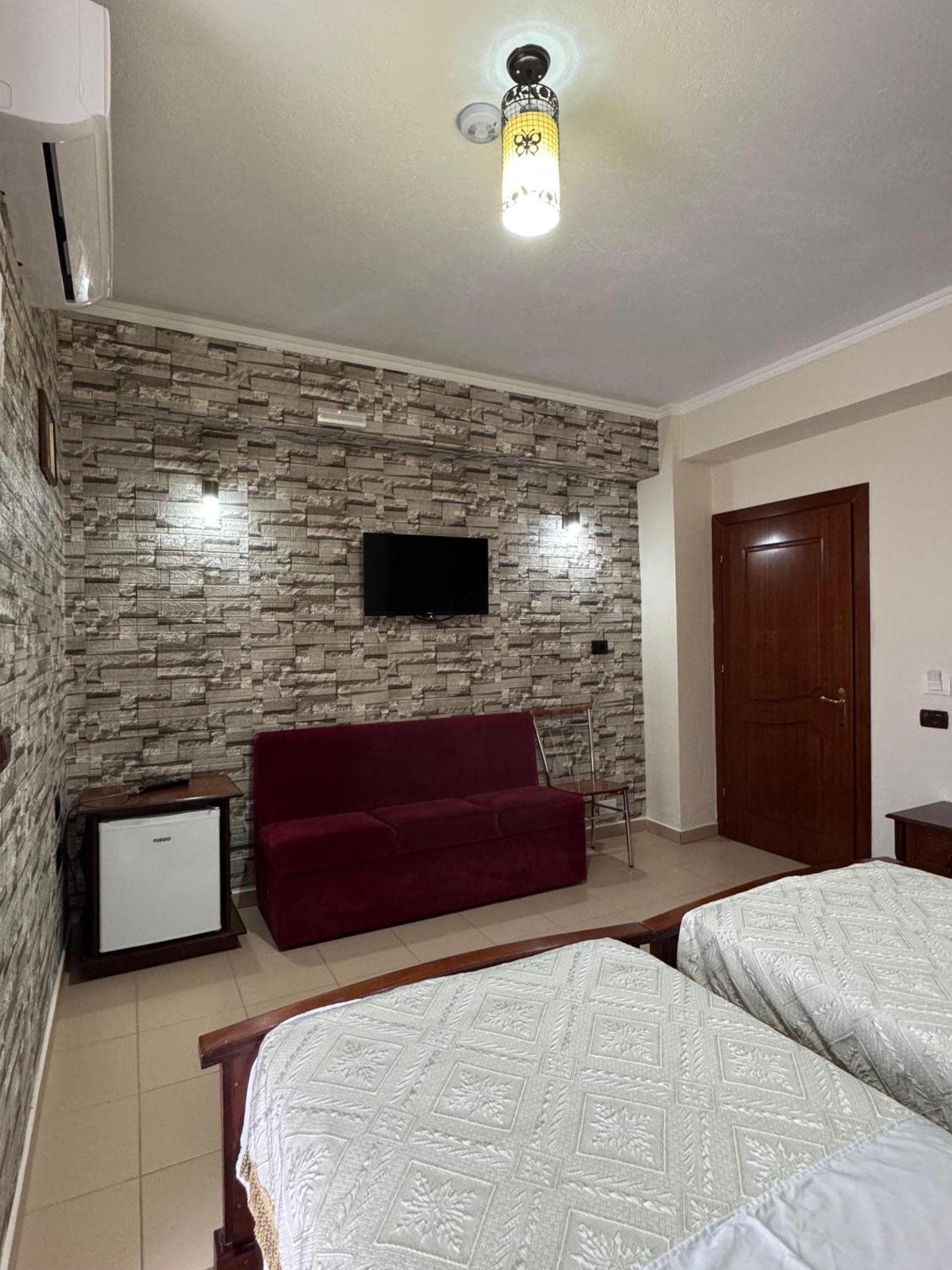 Restorant Leza Hotel *